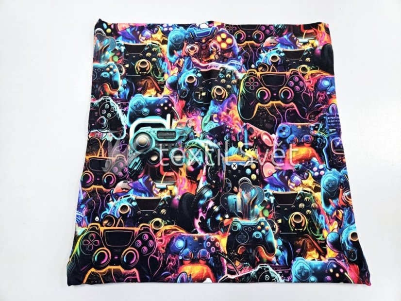 povlak na polštářek úplet 45x45 cm - povlak na polštářek úplet: play povlak na polštářek úplet 45x45 cm - povlak na polštářek úplet: play