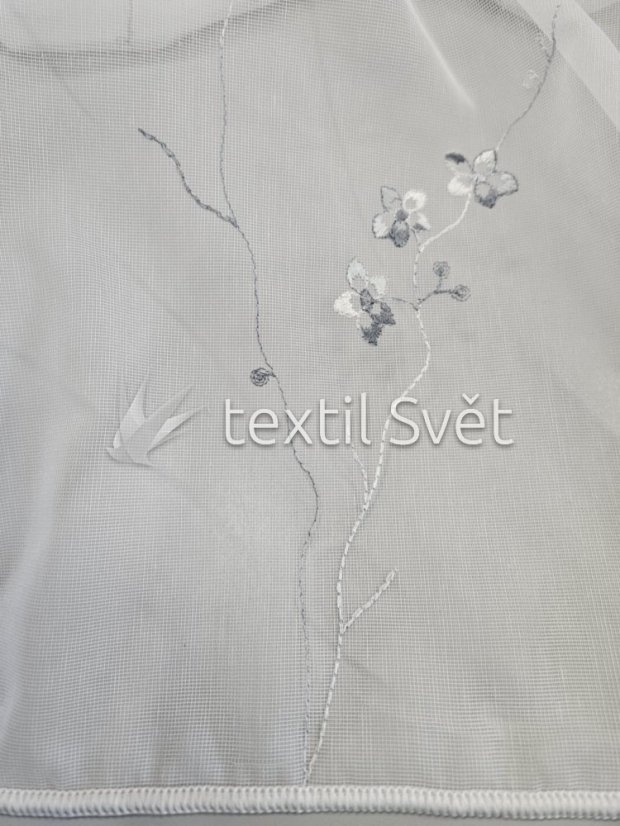 záclona tkaná vyšívka šedý kvíteček