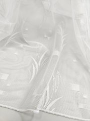 záclona pletená lístky, kostičky, olůvko