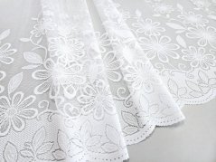 záclona pletená kytka pravidelná