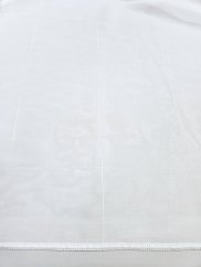 záclona tkaná s delší jemnou nitkou