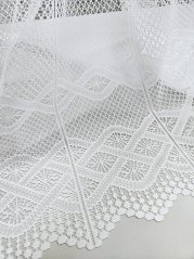 záclona pletená proplétaná vlnka