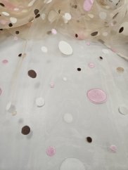 záclona vypalovaná, hnědé, růžové puntíky v.280 cm