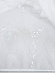 záclona tkaná vyšívka bílý kvíteček