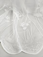 záclona pletená kytičky se stonky