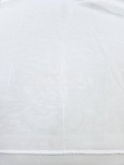 záclona tkaná s delší jemnou nitkou