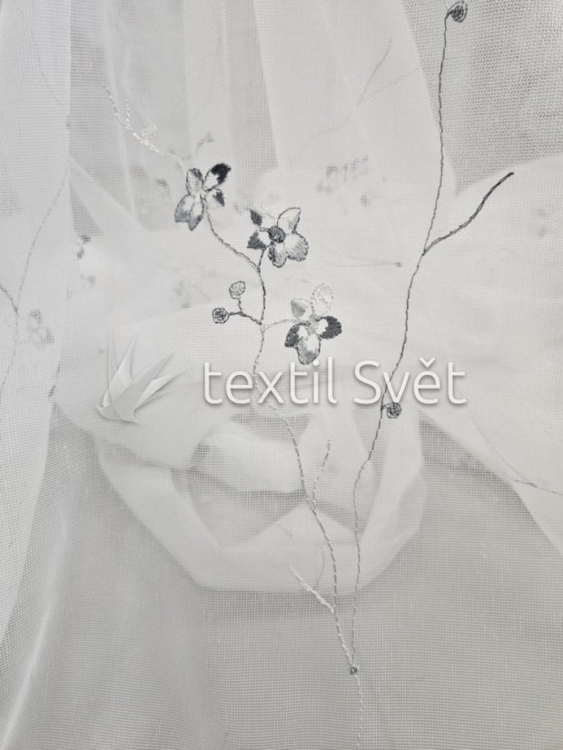 záclona tkaná vyšívka šedý kvíteček