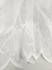 záclona pletená abstraktní trojúhelníky