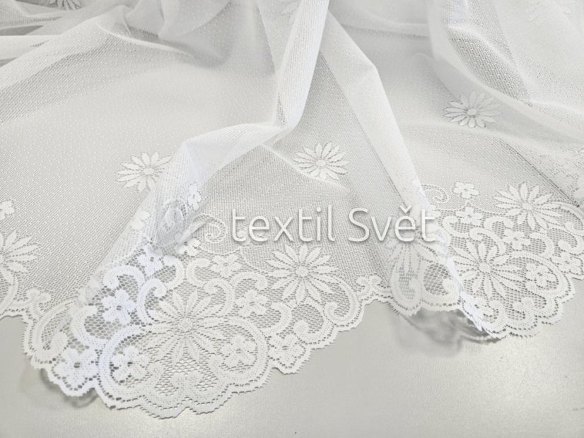 záclona pletená kytičky -sluníčka