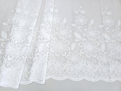 záclona pletená kytka pravidelná