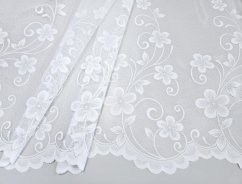 záclona pletená jemná kvítečka