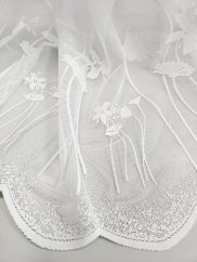 záclona pletená kytičky se stonky