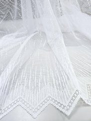 záclona pletená špičky prší